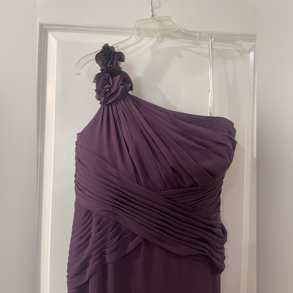 David’s Bridal Bridesmaid Gown - size 14 - Picture 3 of 4